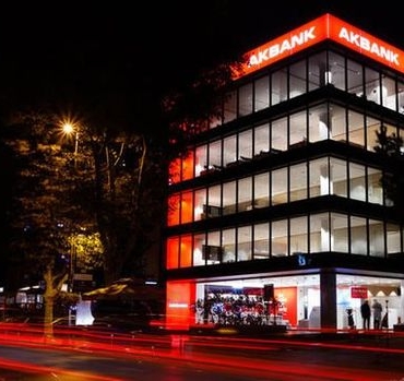 akbankin-ilk-ceyrek-performansi-ve-raporu-la4bafaq.jpg