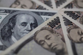 abd-hazine-bakani-yellen-ve-japon-yeni-degerindeki-dalgalanmalar-cwkh9pwo.jpg