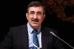 cumhurbaskani-yardimcisi-yilmazdan-buyume-mesaji-alhbxmj8.jpg