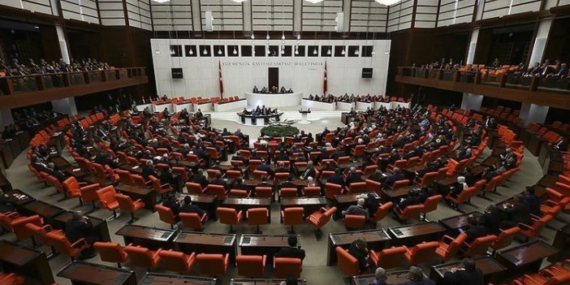 Fahiş Fiyat ve Stokçuluk Cezalarını Artıran Teklif Yasalaştı