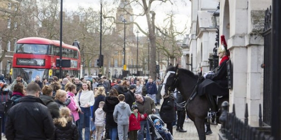 İngiltere’de Perakende Satışlarda Aralıktan Beri En Sert Düşüş