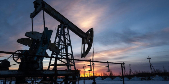 Petrol, OPEC+ Öncesi Aylık Düşüşe Yöneldi