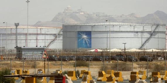 Suudi Arabistan’ın Dev Şirketi Aramco, Tarihi Halka Arz İçin Hazırlanıyor