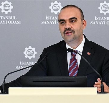 bakan-kacir-ihracat-rekorunda-sanayi-sektoru-en-buyuk-rolu-oynuyor-mhxem3hq.jpg