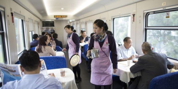 Çin’de Hizmet Sektöründen Büyüme Sinyali
