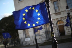 euro-bolgesi-son-bir-yilin-en-hizli-artisini-gosteren-bilesik-pmi-verilerini-acikladi-vbrdmlri.jpg