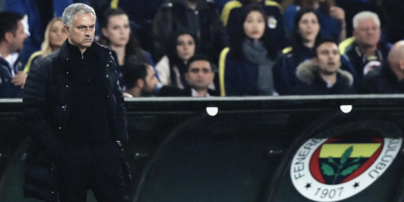 Fenerbahçe, Jose Mourinho’yu Kamuyu Aydınlatma Platformu’na Bildirdi