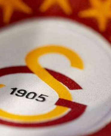 galatasaray-ziyech-ile-ilgili-kapa-bildirim-yapti-izlxg9vb.jpg