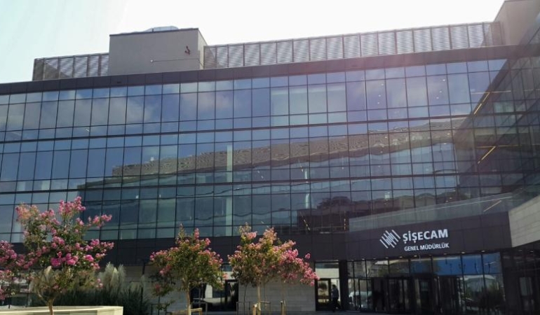 sisecam-yonetiminde-onemli-bir-istifa-gerceklesti-g8bb9pmj.jpg