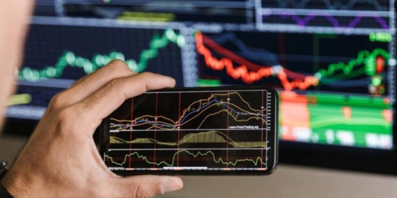 Yabancı yatırımcı, şirket hisselerinden 124,2 milyon dolarlık alım yaparken, 700 milyon dolarlık tahvil sattı